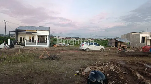 image RUMAH INDENT SHM, LT 91M² DEKAT UNMUL SAMARINDA (3)