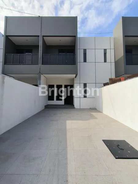 image RUMAH BARU, 3 MASTER BEDROOM DI KENJERAN (1)