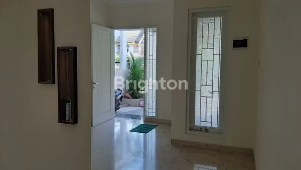 image RUMAH 2 LANTAI REGENCY MELATI MAS TANGERANG SELATAN  (4)