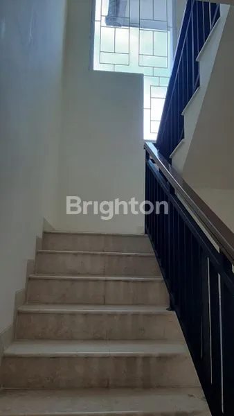 image RUMAH 2 LANTAI REGENCY MELATI MAS TANGERANG SELATAN  (2)