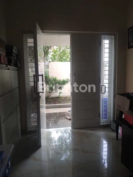 image HUNIAN & BISNIS: RUMAH MEWAH DENGAN 10 UNIT KOST (5)