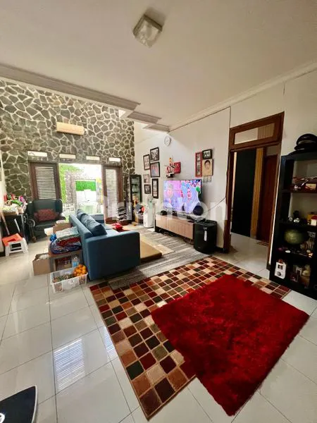 image RUMAH MEWAH 2 LANTAI DI CLUSTER SAKURA REGENCY (4)