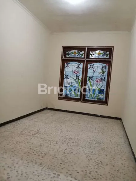 image RUMAH SIAP HUNI 2 LANTAI SEMOLOWARU SELANGKAH MERR, DEKAT HANG TUAH ITS UNTAG, MANYAR, NGINDEN, KLAMPIS, GALAXY MALL, PAKUWON CITY MALL (2)