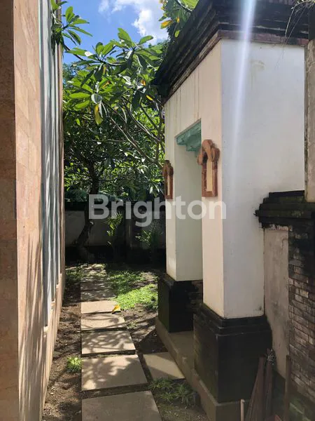 image DIKONTRAKKAN – RUMAH 2 LANTAI DI KETEWEL (MILIK PRIBADI) (8)