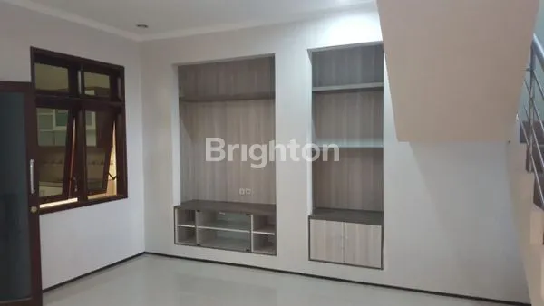 image RUMAH SHM 2 LANTAI, LINGKUNGAN TENANG BUKIT DIENG (3)