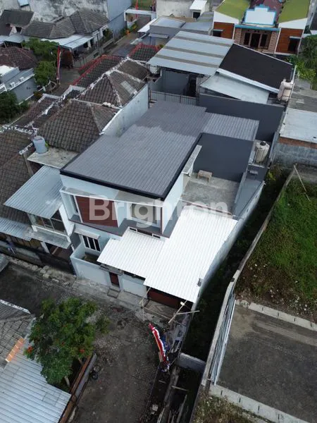 image TURUN HARGA RUMAH STRATEGIS 2 LANTAI SHM (8)