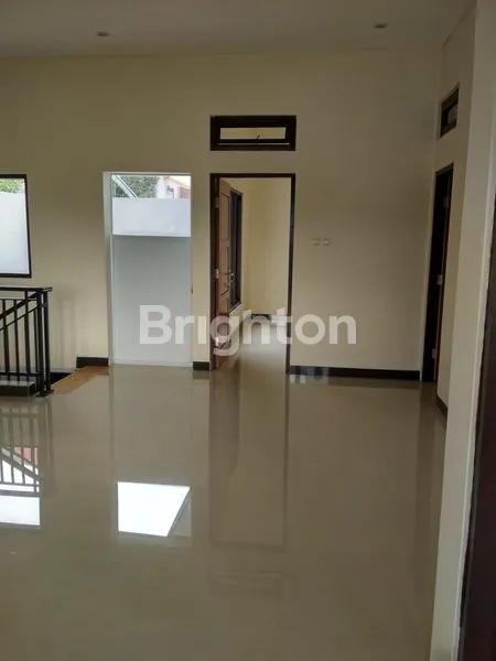 image DI SEWAKAN RUKAN (RUMAH KANTOR ) BISA DI GUNAKAN KANTOR ATAUPUN TEMPAT TINGGAL DI AREA GATSU -DENPASAR BARAT  (6)