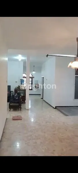 image RUMAH MINIMALIS LT 239M² SHM DI JL. DR. WAHIDIN SIDOARJO (1)