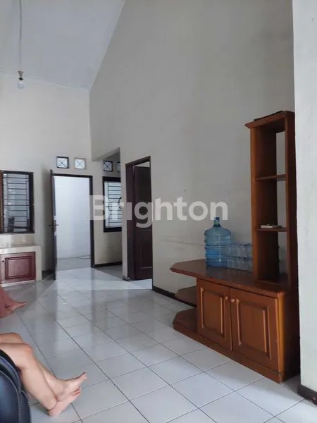 image RUMAH VILLA 1 TINGKAT (4)