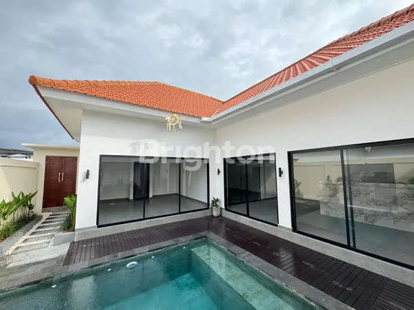 image VILLA MINIMALIS 3KT, KOLAM RENANG PRIBADI (2)