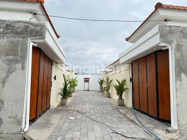 image VILLA MINIMALIS 3KT, KOLAM RENANG PRIBADI (8)