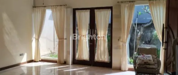 image HUNIAN EKSKLUSIF SANUR, 2 KT & KEBUN LUAS (1)
