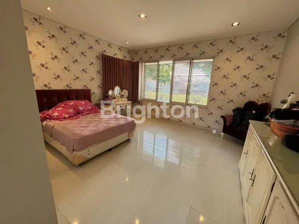 image RUMAH MEWAH 3 LANTAI DI CITRALAND, LT 540M² (6)