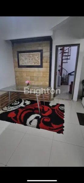 image DIJUAL RUMAH BABATAN PRATAMA SURABAYA BARAT - FURNISHED & HADAP SELATAN (3)