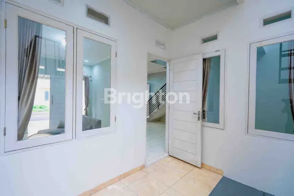 image DISEWAKAN RUMAH 2 LANTAI THE COZY GREEN CIBUBUR MANSION HARJAMUKTI DEPOK RP60 JUTA/TAHUN (7)
