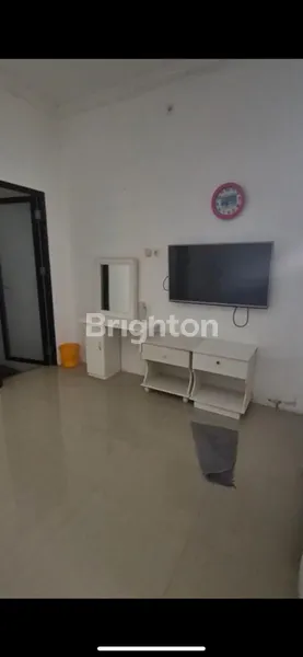 image DIJUAL RUMAH BABATAN PRATAMA SURABAYA BARAT - FURNISHED & HADAP SELATAN (5)