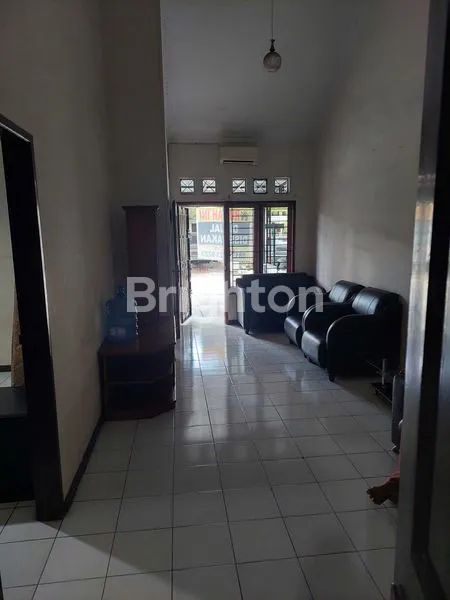 image RUMAH VILLA 1 TINGKAT (4)