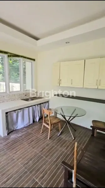 image DIJUAL / DISEWAKAN RUMAH DI LEGENDA WISATA CIBUBUR ZONA EAST REMBRANT – LT ±150 M², 3 KT (4)