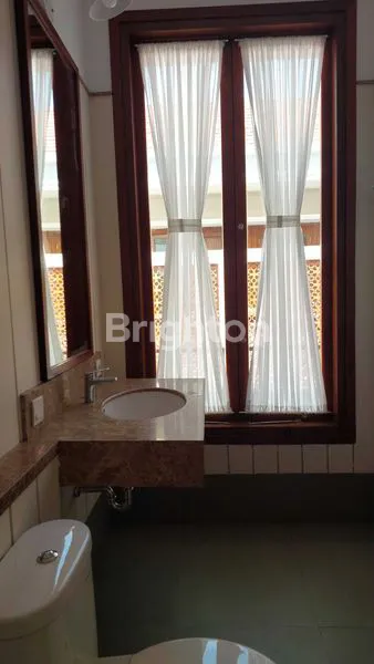 image EXCLUSIVE 4-BEDROOM BRAND NEW VILLA IN BUMBAK UMALAS CANGGU BALI (6)