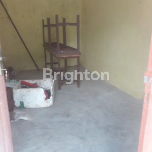 image RUMAH DAN LAHAN LUAS DI UJUNG JALAN  (2)