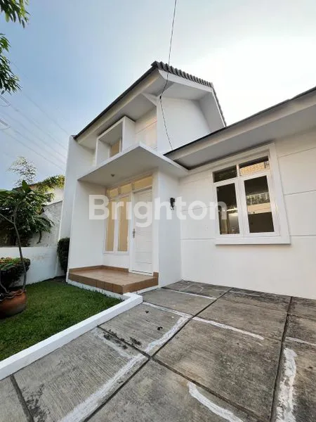 image DIJUAL RUMAH DI KAWASAN ELITE KEMANG PRATAMA HARGA PROMO (1)