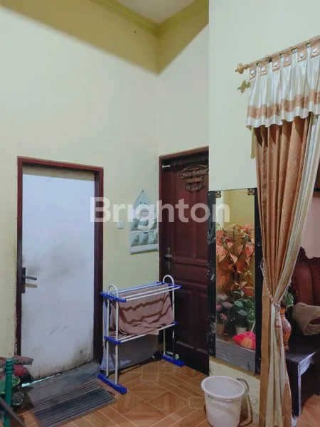image RUMAH TINGKAT 2 DI DEKAT GOR SEMPAJA SAMARINDA (3)
