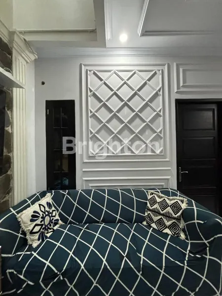 image DIJUAL SEGERA RUMAH BARU 2 LANTAI FULL FURNISH JAGAKARSA - JAKARTA SELATAN (4)