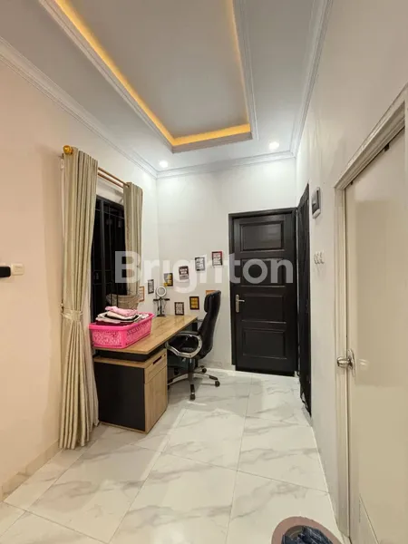 image DIJUAL SEGERA RUMAH BARU 2 LANTAI FULL FURNISH JAGAKARSA - JAKARTA SELATAN (7)