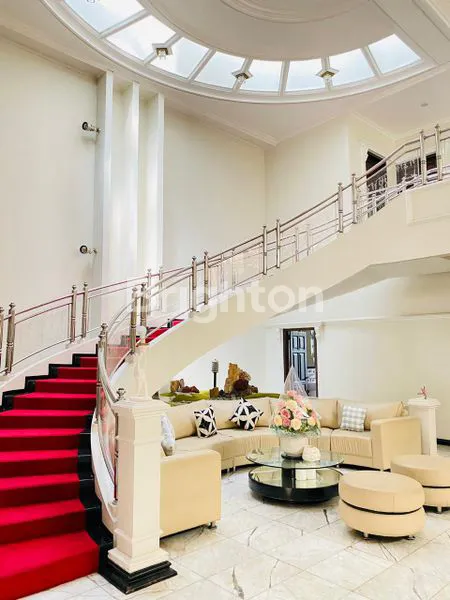 image RUMAH MEWAH RAYA DHARMAHUSADA INDAH (2)