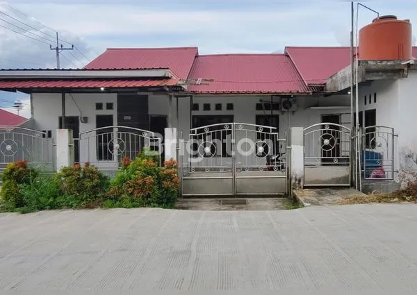 image RUMAH MEWAH DI PESONA BUKIT BATUAH , DEKAT DENGAN GERBANG MASUK GRAND CITY BALIKPAPAN (1)