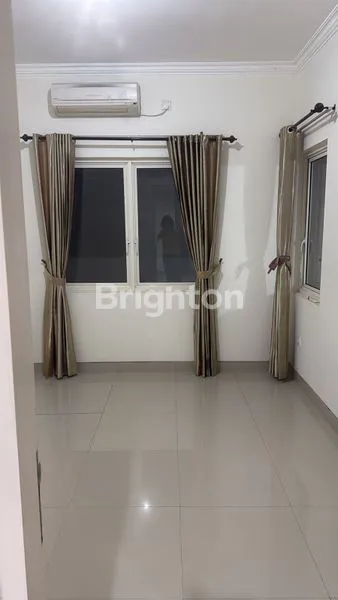 RUMAH 2 LANTAI DI FORESTVILLE, SIAP HUNI & NYAMAN