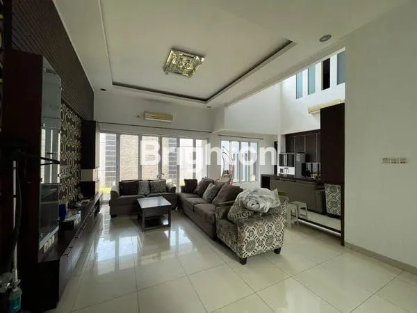 image RUMAH MEWAH SIAP HUNI DI TAMAN TELAGA GOLF BSD (6)