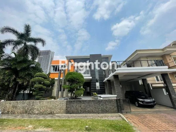 image RUMAH MEWAH SIAP HUNI DI TAMAN TELAGA GOLF BSD (1)