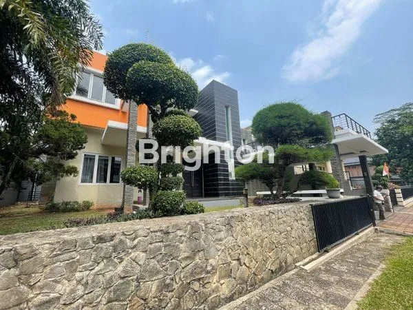 image RUMAH MEWAH SIAP HUNI DI TAMAN TELAGA GOLF BSD (2)