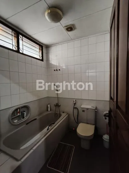 image RUMAH HOOK ADEM& ESTETIK NOSTALGIA DI TAMAN ARIES. BANGUNAN 2 LANTAI. TURUN HARGA 5,270M -> 4M MASIH NEGO (8)