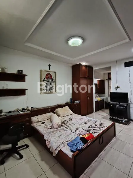 image RUMAH HOOK ADEM& ESTETIK NOSTALGIA DI TAMAN ARIES. BANGUNAN 2 LANTAI. TURUN HARGA 5,270M -> 4M MASIH NEGO (6)