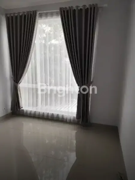 image DISEWAKAN RUMAH SERPONG JAYA SIAP HUNI (5)