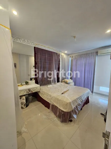 image SEWA RUMAH 2 LANTAI FULL FURNISH, PAKUWON (7)