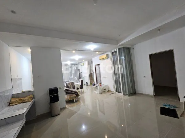 image SEWA RUMAH 2 LANTAI FULL FURNISH, PAKUWON (2)