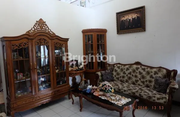 image RUMAH KLASIK ELEGAN & LUAS DI KAWASAN ELITE YANG SEJUK BUKIT LIGAR, BANDUNG (8)