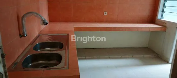 image DIJUAL RUMAH MEWAH BELUM PERNAH DITEMPATI (4)