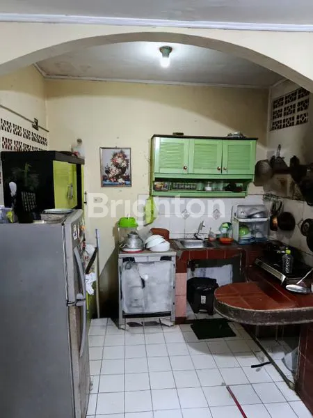 image RUMAH LOKASI STRATEGIS DI MEKARJAYA DEPOK (6)