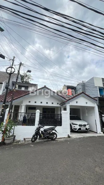 image DIJUAL RUMAH  2 LT LINGKUNGAN NYAMAN DI KOMPLEK  .BEBAS BANJIR . (1)