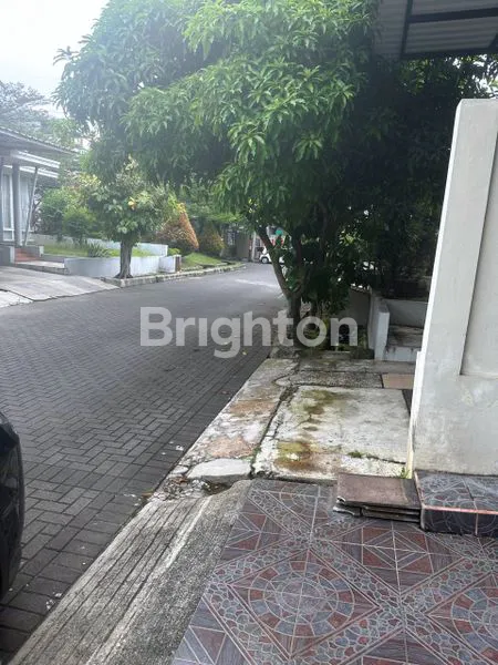 image HUNIAN STRATEGIS 2 LANTAI DEKAT TOL & STASIUN (6)