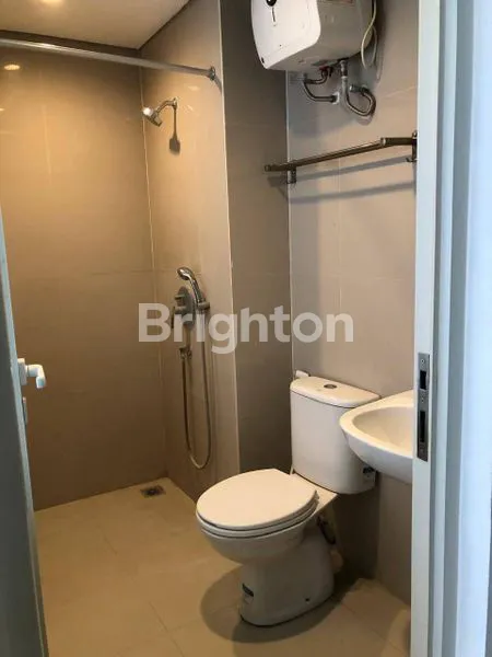 image LEASEHOLD 16 TAHUN APARTEMEN THE ROOMS SIAP HUNI, FULL FURNISHED DI GUNUNG SOPUTAN (6)