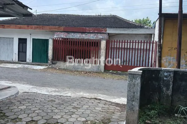 image GUDANG LUAS 888M² DI SIDOARUM, JOGJA (2)