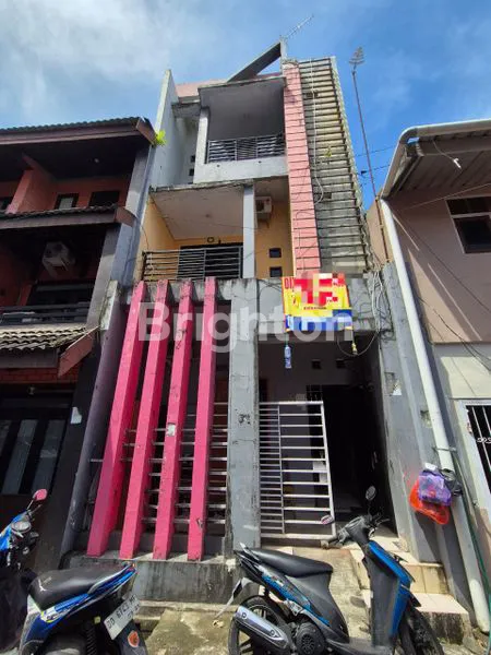 RUMAH TINGGAL DAN KOST