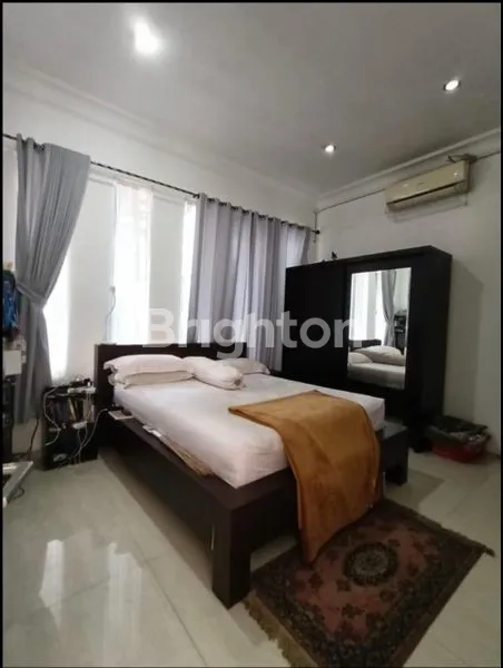 image HUNIAN MEWAH DENGAN KOLAM RENANG PRIBADI DI JAGAKARSA (7)