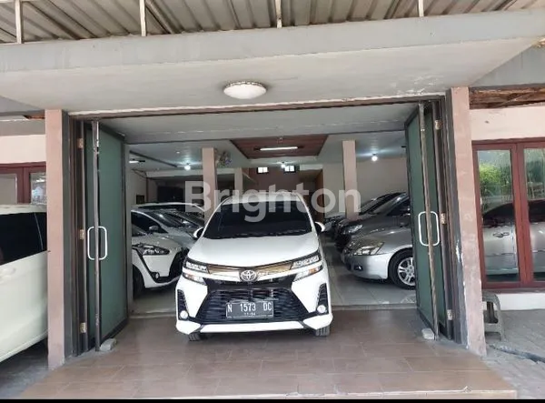 image SHOWROOM MOBIL AKTIF KOTA MALANG (4)