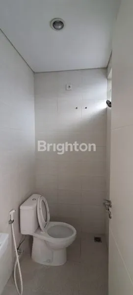 image SEWA RUMAH STRATEGIS DI CITRALAND UTARA NORTHWEST HILL, 2 LANTAI (4)